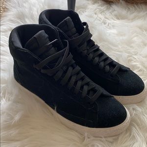 Nike Blazer Mid Black Suede 6Y / women 7.5